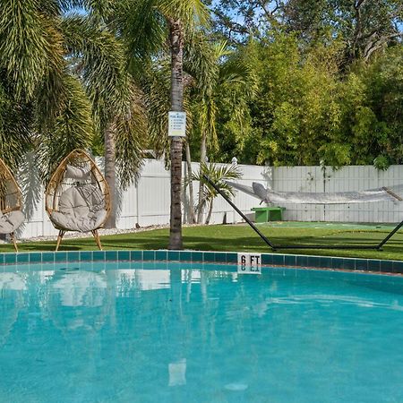 1K Bed Studio Apt With Shared Pool 02 Клиъруотър Екстериор снимка